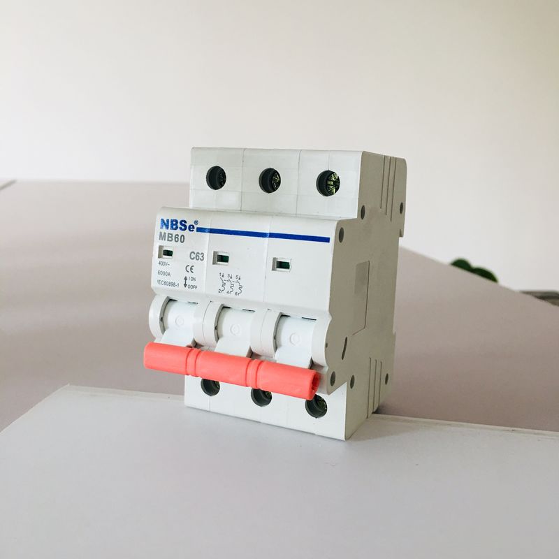 3P 63A Micro Circuit Breaker 18mm DIN Rail Mounting Overload Protection